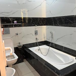 Family Room Bath